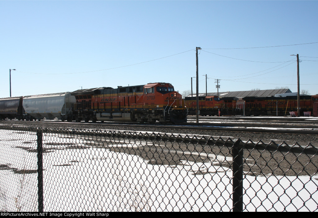 BNSF 3703